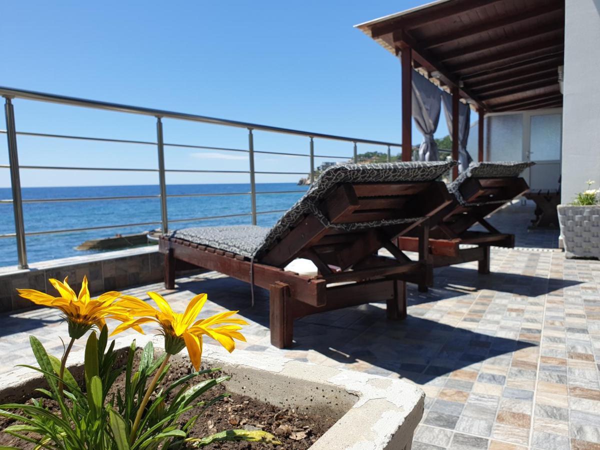 Holiday House Kruce Ulcinj Buitenkant foto